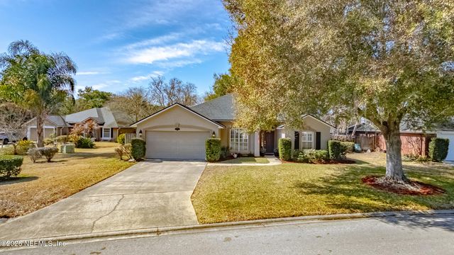 12104 LAKE FERN Drive, Jacksonville, FL 32258