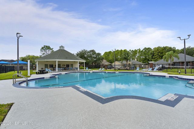 12104 LAKE FERN Drive, Jacksonville, FL 32258