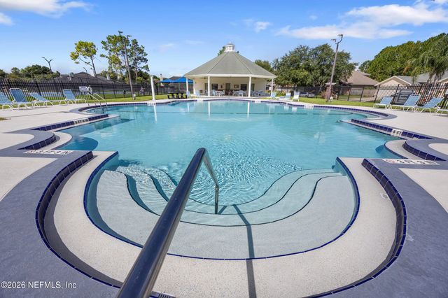 12104 LAKE FERN Drive, Jacksonville, FL 32258