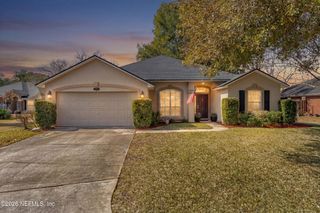 12104 LAKE FERN Drive, Jacksonville, FL 32258