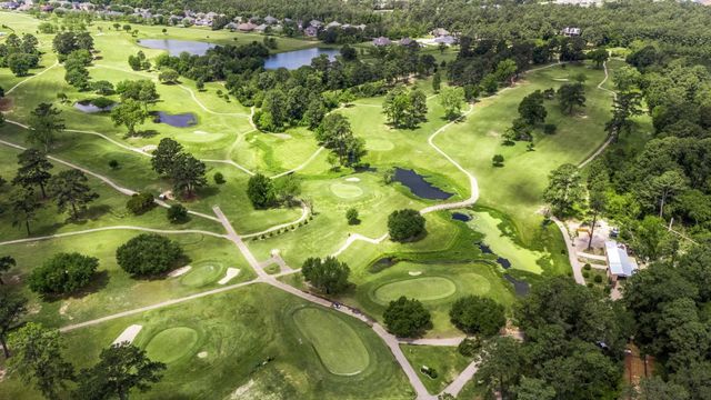 11222 Stirton Drive, Tomball, TX 77375