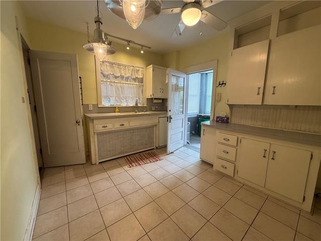 1930 West Chew Street, Allentown City, PA 18104