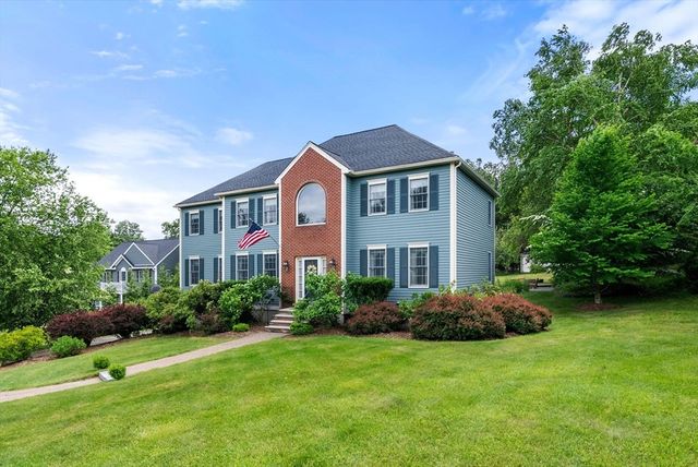 3 Whitcomb Way, North Reading, MA 01864
