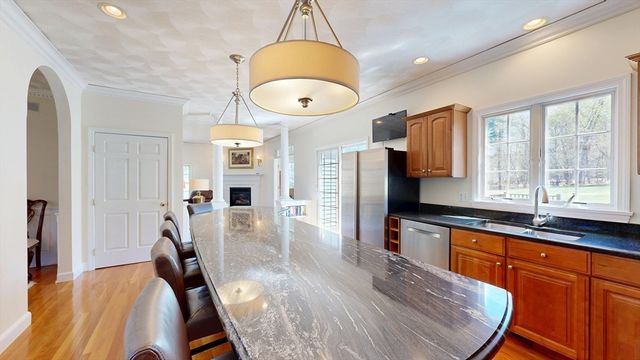 3 Whitcomb Way, North Reading, MA 01864