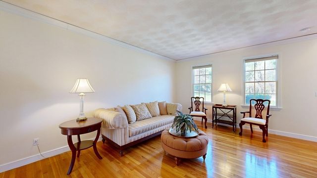 3 Whitcomb Way, North Reading, MA 01864
