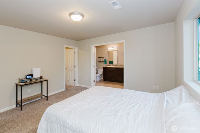 244 NE Tronson Circle, Bremerton, WA 98311