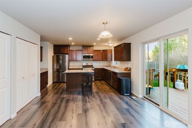 244 NE Tronson Circle, Bremerton, WA 98311