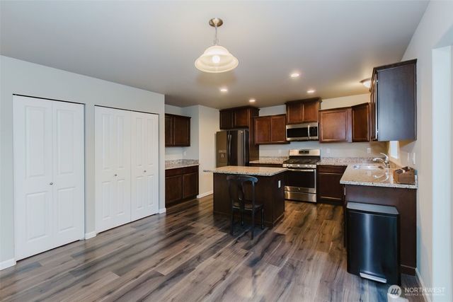 244 NE Tronson Circle, Bremerton, WA 98311