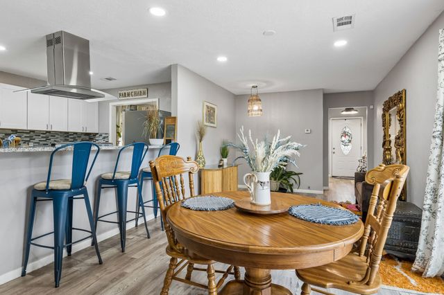 2306 W Five Mile Parkway, Dallas, TX 75224