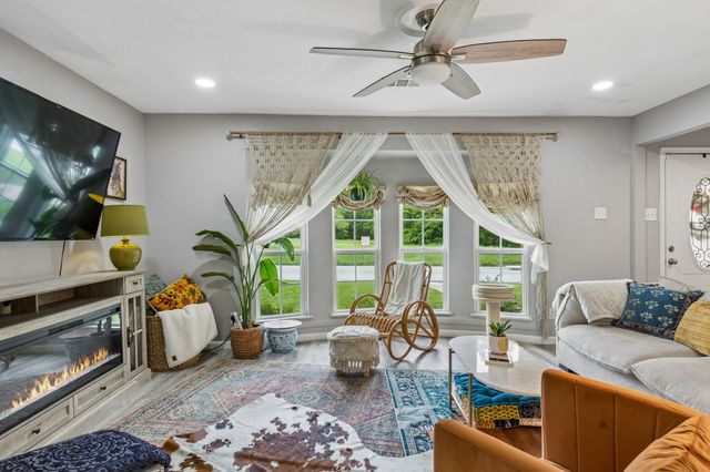2306 W Five Mile Parkway, Dallas, TX 75224