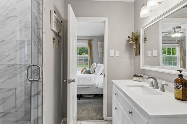 2306 W Five Mile Parkway, Dallas, TX 75224