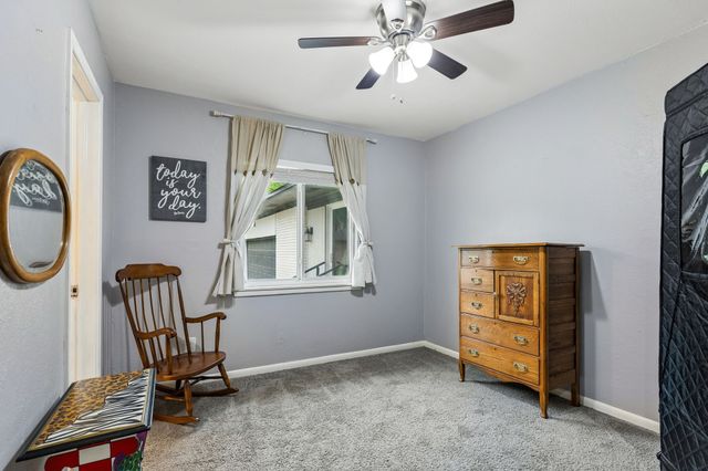 2306 W Five Mile Parkway, Dallas, TX 75224