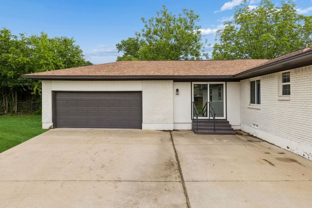 2306 W Five Mile Parkway, Dallas, TX 75224