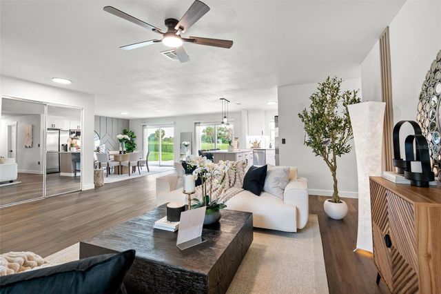 30 OAKLAND HILLS COURT, Rotonda West, FL 33947