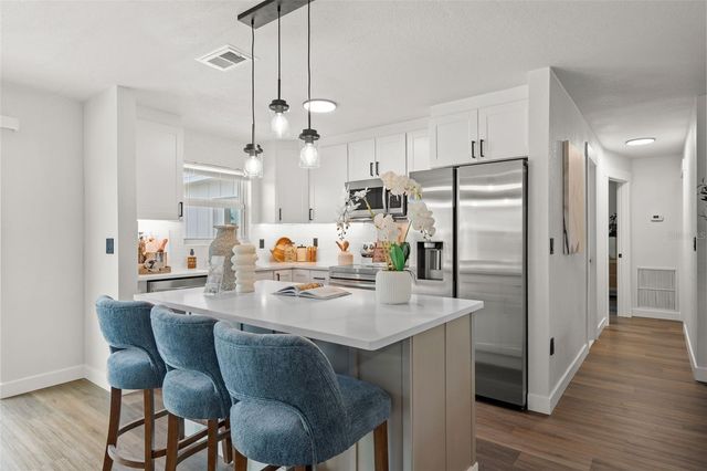 30 OAKLAND HILLS COURT, Rotonda West, FL 33947