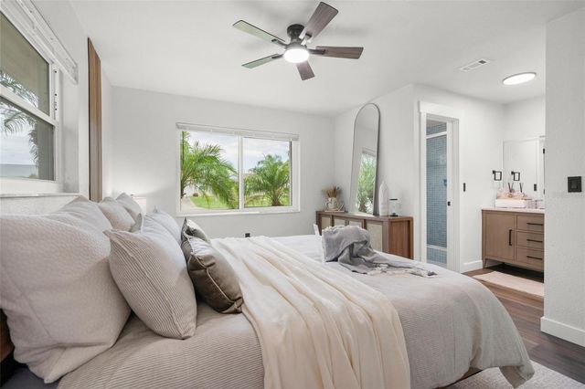 30 OAKLAND HILLS COURT, Rotonda West, FL 33947