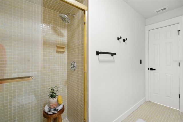 30 OAKLAND HILLS COURT, Rotonda West, FL 33947