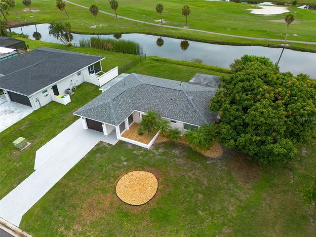 30 OAKLAND HILLS COURT, Rotonda West, FL 33947