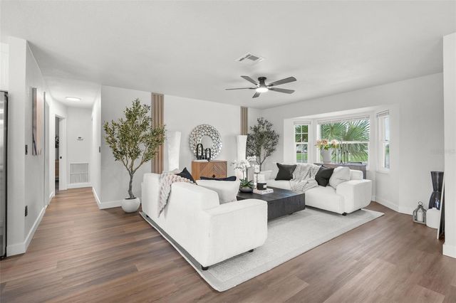 30 OAKLAND HILLS COURT, Rotonda West, FL 33947