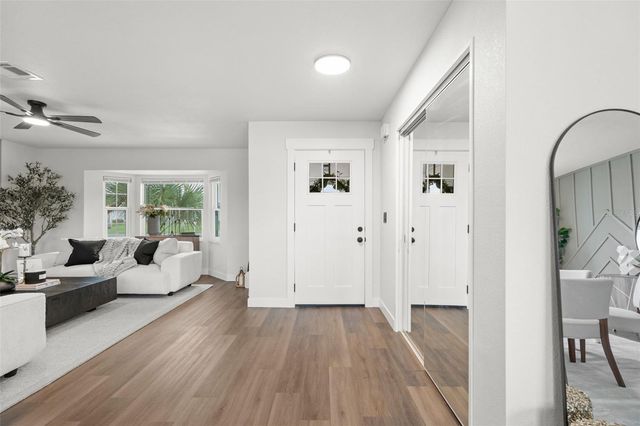 30 OAKLAND HILLS COURT, Rotonda West, FL 33947