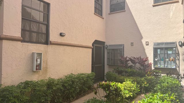 5195 Europa Drive H, Boynton Beach, FL 33437