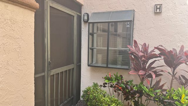 5195 Europa Drive H, Boynton Beach, FL 33437