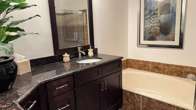 5195 Europa Drive H, Boynton Beach, FL 33437