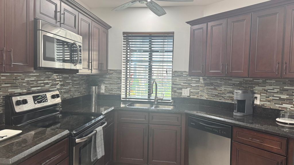 5195 Europa Drive H, Boynton Beach, FL 33437