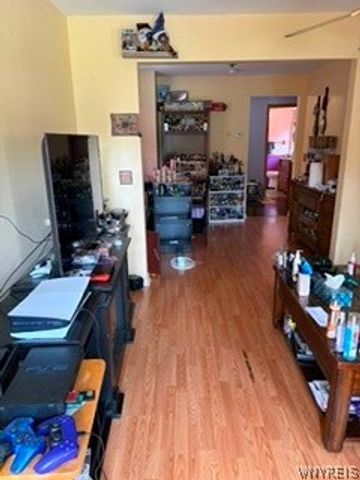 5640 Girard Avenue, Niagara Falls, NY 14304