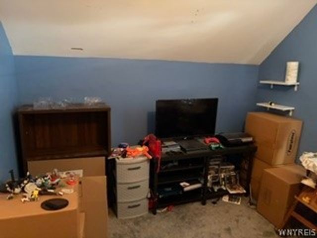 5640 Girard Avenue, Niagara Falls, NY 14304