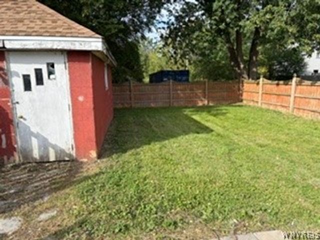 5640 Girard Avenue, Niagara Falls, NY 14304