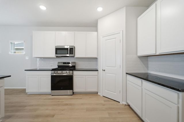 772 Red Mulberry Street, La Marque, TX 77568