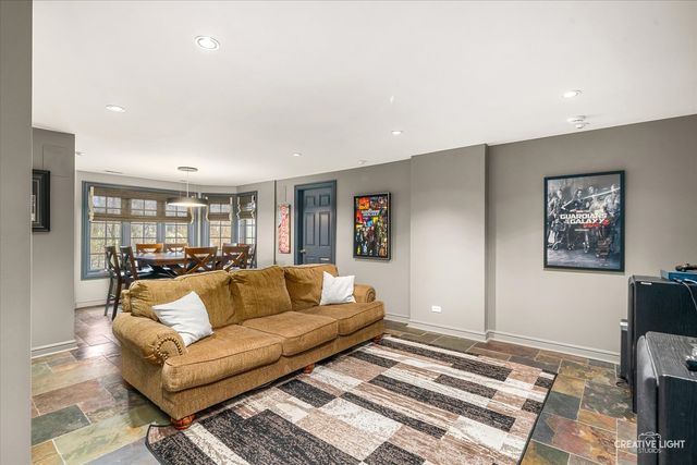 119 Settlers Drive, Naperville, IL 60565