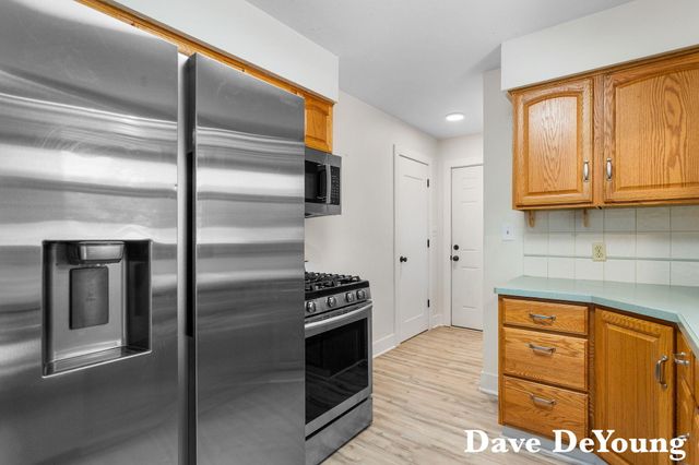 801 N 144th Avenue, Holland Twp, MI 49424