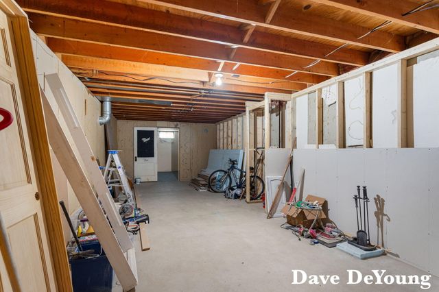 801 N 144th Avenue, Holland Twp, MI 49424