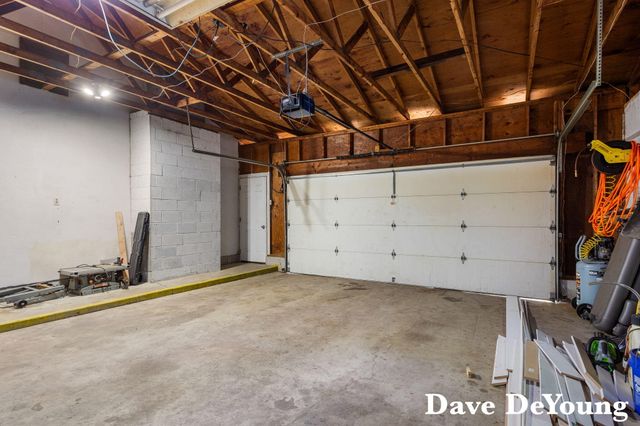 801 N 144th Avenue, Holland Twp, MI 49424