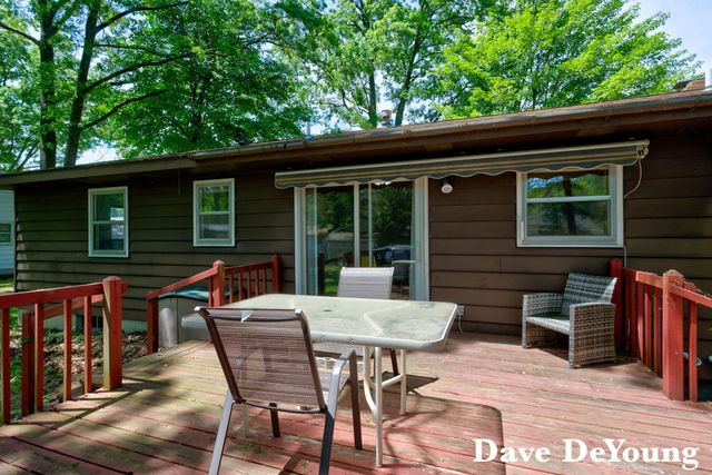 801 N 144th Avenue, Holland Twp, MI 49424
