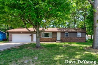 801 N 144th Avenue, Holland Twp, MI 49424