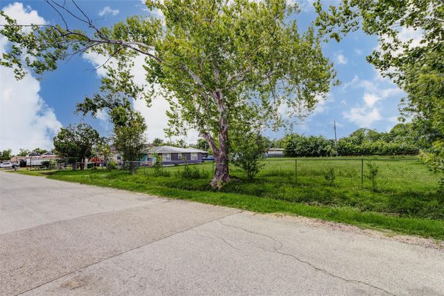 8537 Rannie Road, Houston, TX 77080