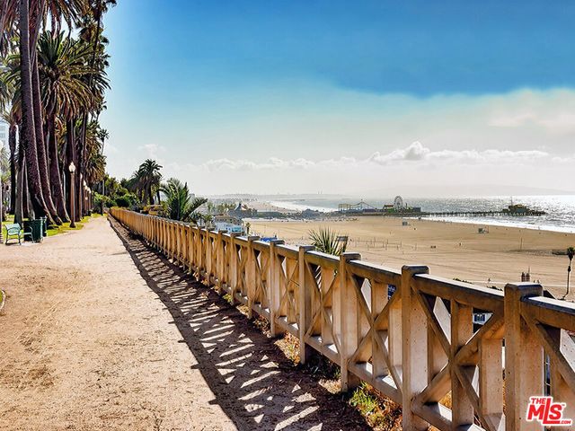 1431 Ocean Avenue 813, Santa Monica, CA 90401