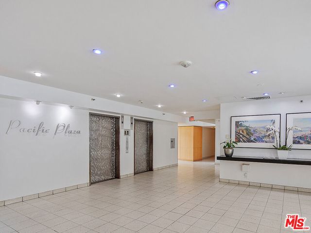 1431 Ocean Avenue 813, Santa Monica, CA 90401