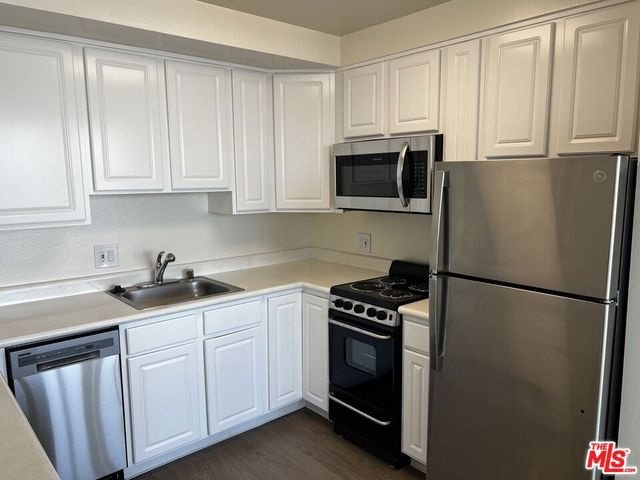 1431 Ocean Avenue 813, Santa Monica, CA 90401
