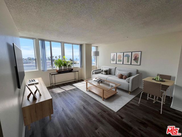 1431 Ocean Avenue 813, Santa Monica, CA 90401