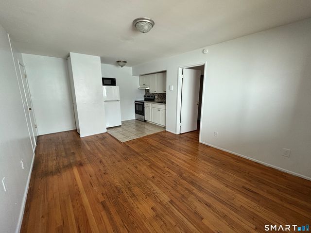 17 Ferris Avenue 8, Norwalk, CT 06854