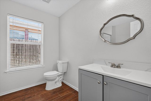 4008 Mantis Street, Fort Worth, TX 76106