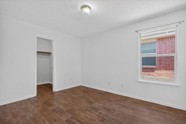 4008 Mantis Street, Fort Worth, TX 76106
