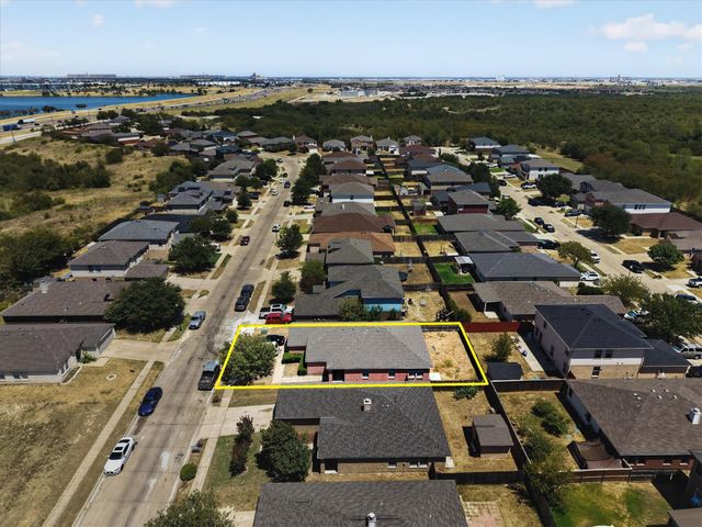 4008 Mantis Street, Fort Worth, TX 76106