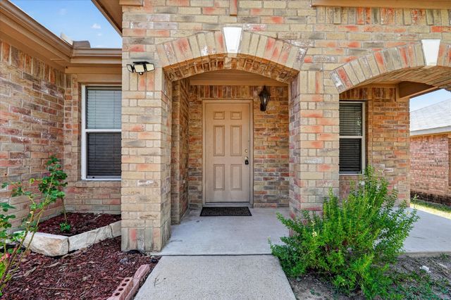 4008 Mantis Street, Fort Worth, TX 76106