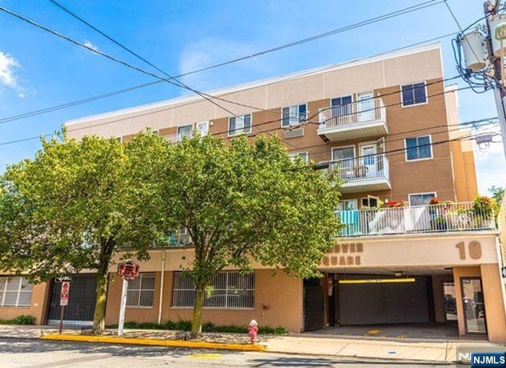10 Palisade Avenue 2C, Cliffside Park, NJ 07010