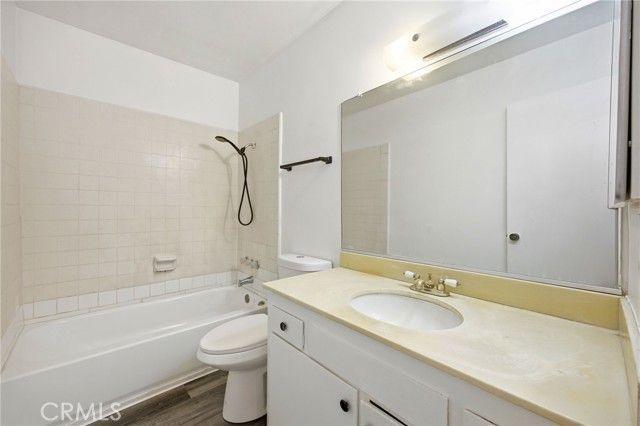 406 W Regent Street 13, Inglewood, CA 90301